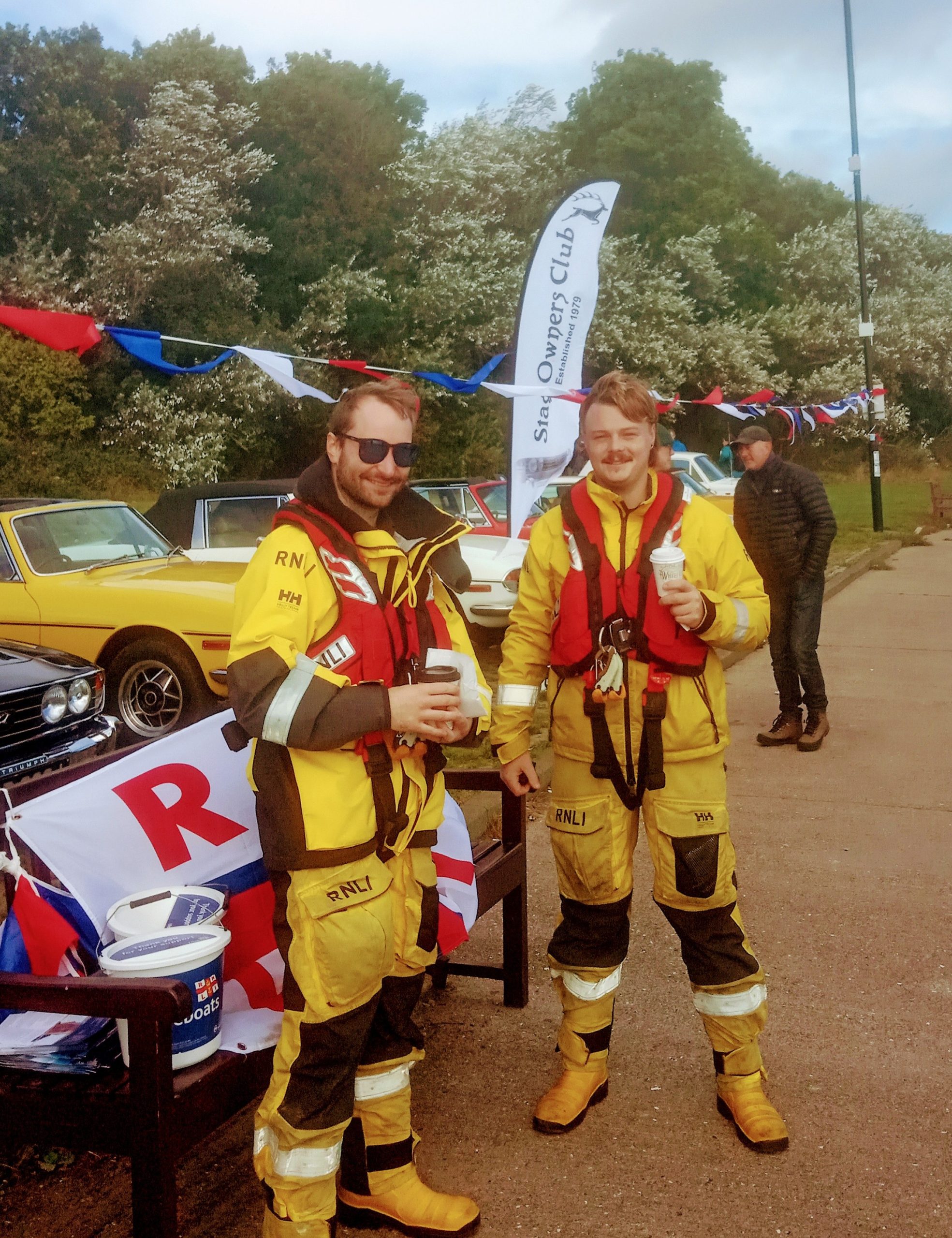rnli-crew-at-tynemouth rnli-crew-at-tynemouth