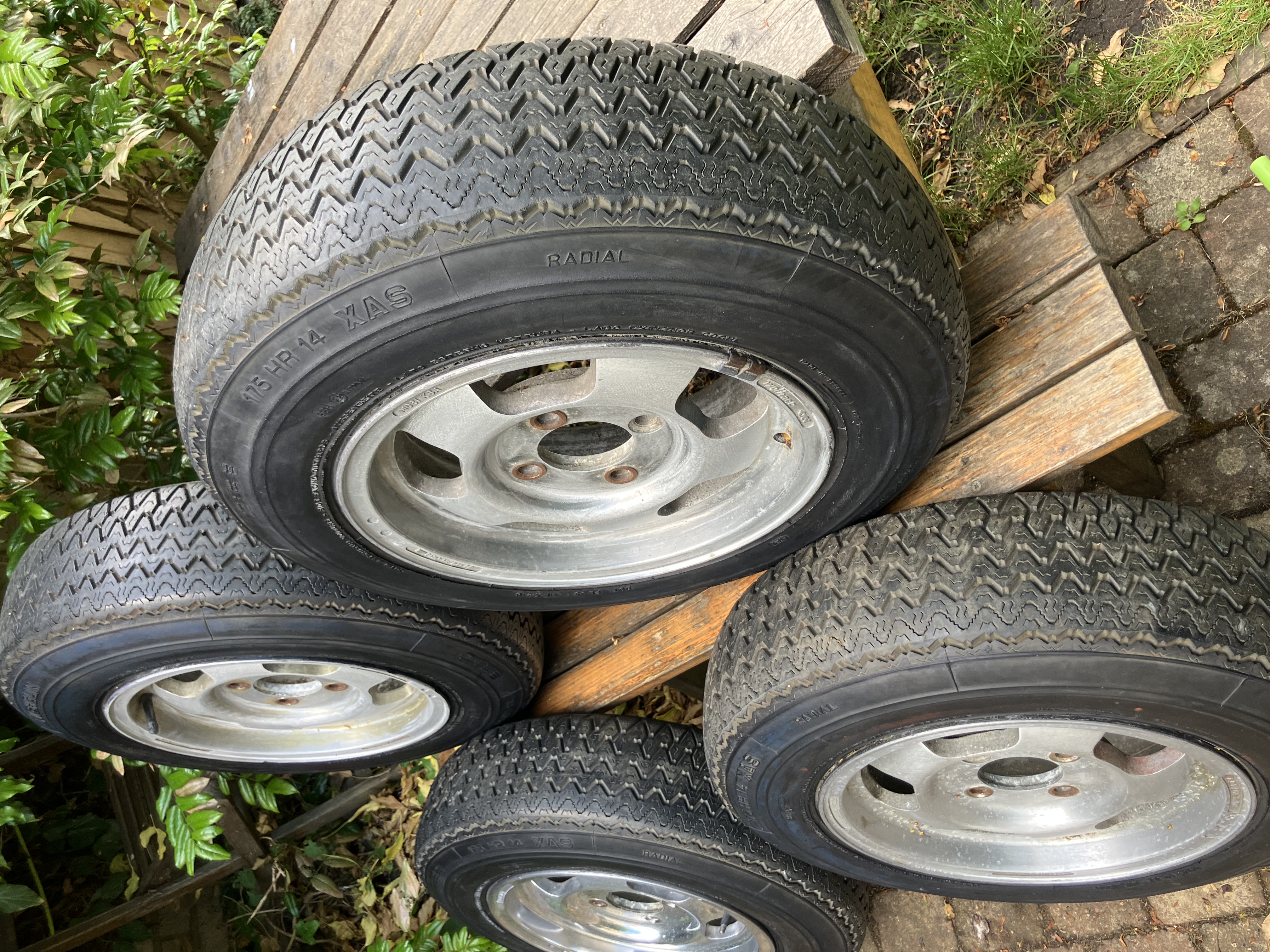 I have a set of original Michelin tyres - Image 5
