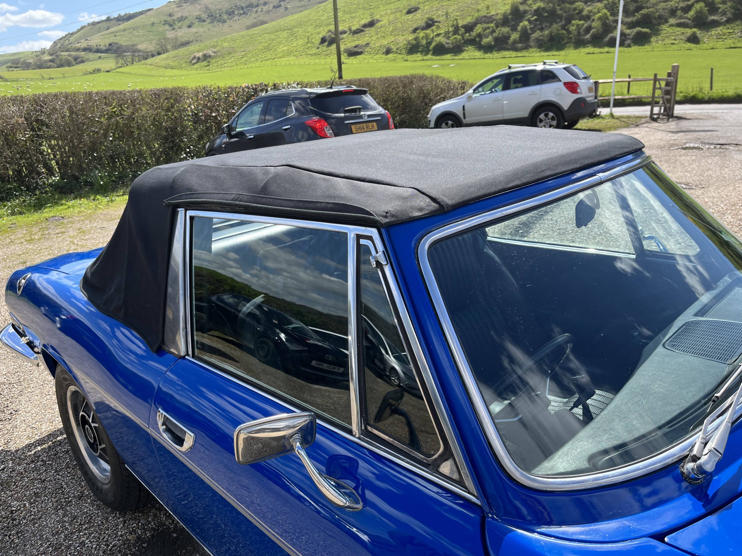 Fully restored Manual with overdrive Stag finished in Tahiti Blue. Offers over £25,000 - Image 13
