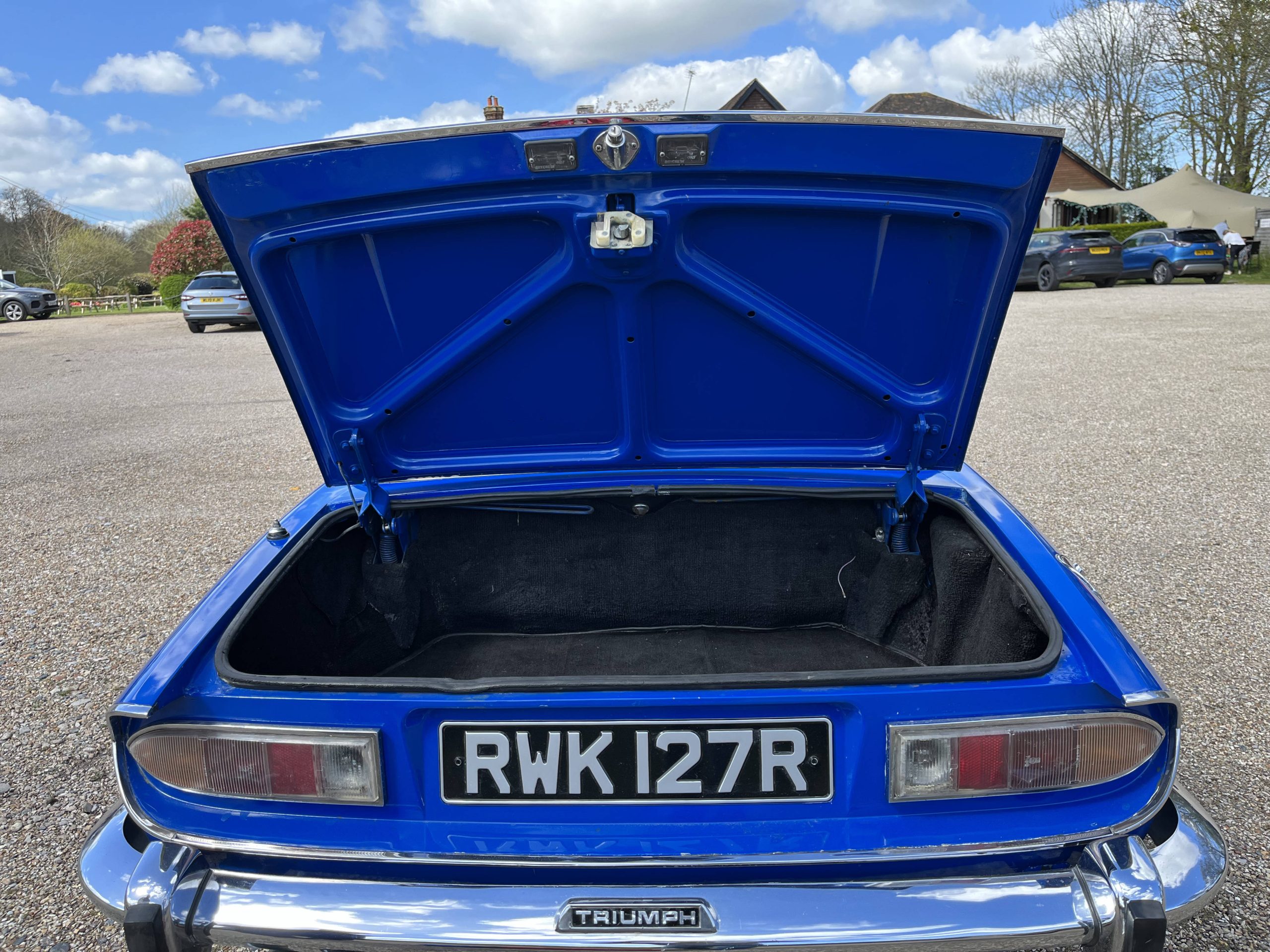 Fully restored Manual with overdrive Stag finished in Tahiti Blue. Offers over £25,000 - Image 11